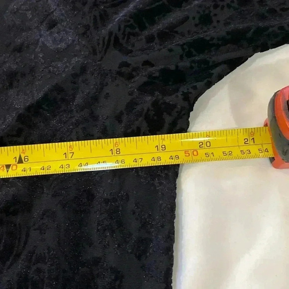 Veronica M baroque velvet black Vneck witchy whimsigoth 3/4 sleeves top blouse S - Picture 6 of 12